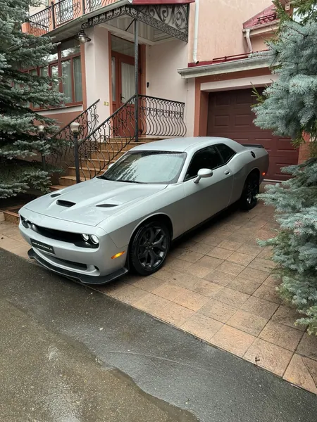 Dodge Challenger — 2020 год