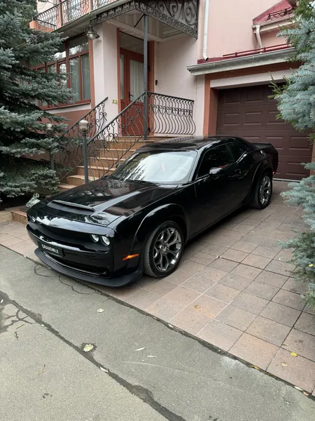 Dodge Challenger — 2019 год