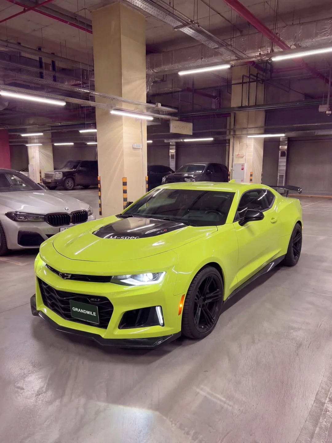Chevrolet Camaro 2019, жёлтый — фото 1