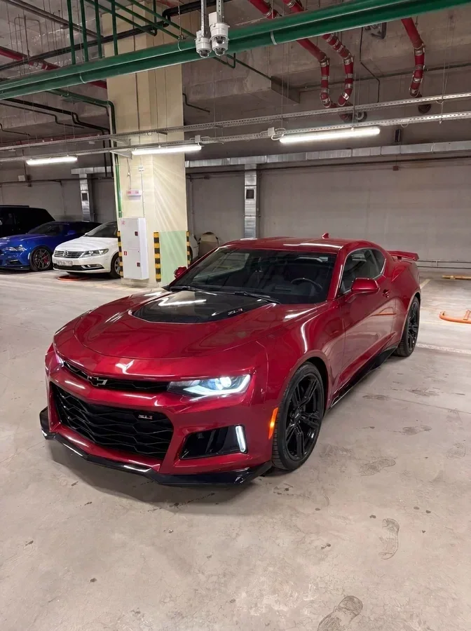 Chevrolet Camaro 2020, вишнёвый металлик — фото 1