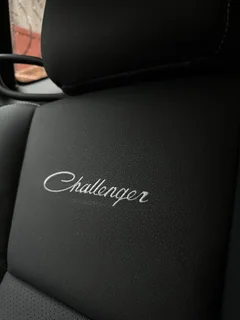Dodge Challenger 2020, серебристый — фото 21