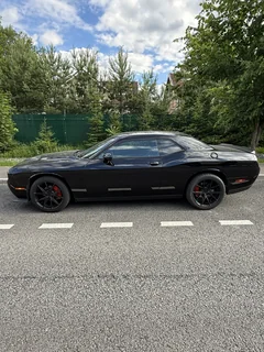 Dodge Challenger 2019, чёрный — фото 3