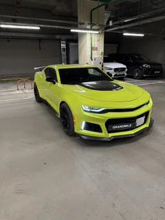 Chevrolet Camaro 2019, жёлтый — фото 13