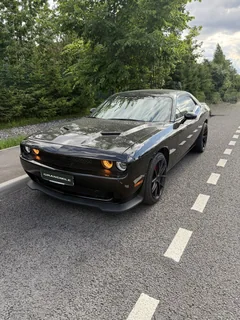 Dodge Challenger 2019, чёрный — фото 1