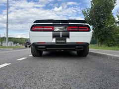Dodge Challenger 2020, белый — фото 18