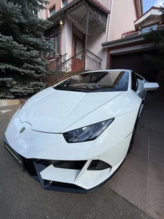 Lamborghini Huracán 2020, белый — фото 4