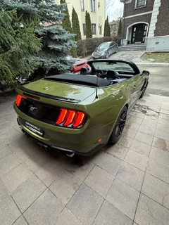 Ford Mustang 2019, белый по документам — фото 4