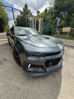 Chevrolet Camaro 2020, серый — фото 10
