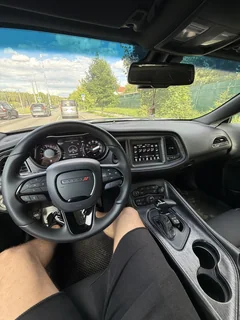 Dodge Challenger 2019, чёрный — фото 15