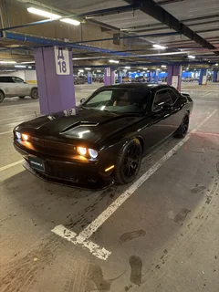 Dodge Challenger 2019, чёрный — фото 1