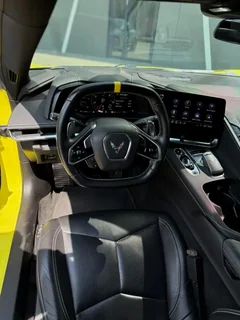 Chevrolet Corvette 2020, жёлтый — фото 11