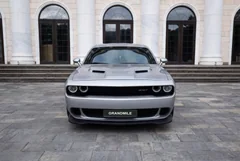 Dodge Challenger 2020, серебристый — фото 3