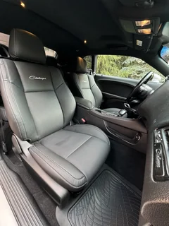 Dodge Challenger 2020, серебристый — фото 12