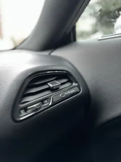 Dodge Challenger 2020, серебристый — фото 20