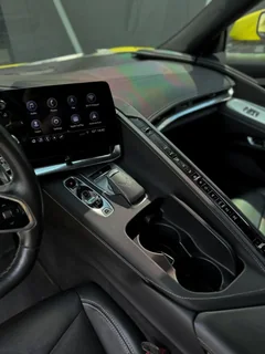 Chevrolet Corvette 2020, жёлтый — фото 14