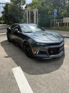 Chevrolet Camaro 2020, серый — фото 6