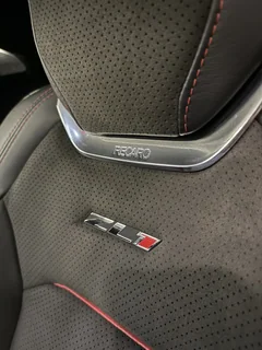 Chevrolet Camaro 2019, жёлтый — фото 34