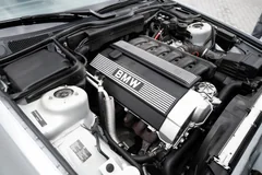 BMW 525i 1994, серебристый — фото 25