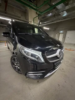 Mercedes-Benz V-класс 2022, чёрный — фото 20