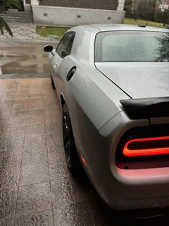 Dodge Challenger 2020, серебристый — фото 8