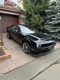 Dodge Challenger 2019, чёрный — фото 2