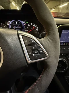 Chevrolet Camaro 2019, жёлтый — фото 21
