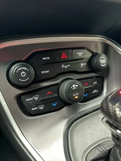Dodge Challenger 2019, чёрный — фото 22
