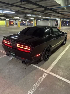Dodge Challenger 2019, чёрный — фото 7