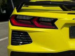 Chevrolet Corvette 2020, жёлтый — фото 8