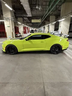 Chevrolet Camaro 2019, жёлтый — фото 8
