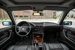 BMW 525i 1994, серебристый — фото 16